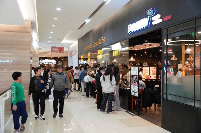 Làn sóng dịch chuyển vào trung tâm thương mại của doanh nghiệp F&B- Ảnh 1.