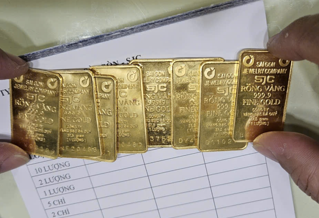 Giá vàng hôm nay 14/11: Hướng tới mốc đỉnh lịch sử- Ảnh 1.