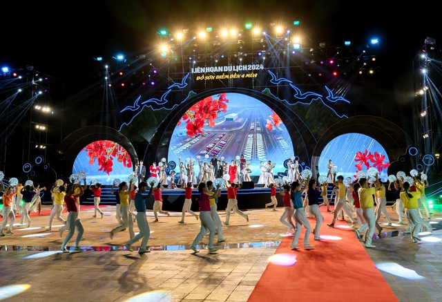 Hội nghị Xúc tiến điểm đến du lịch Hải Phòng 2025 - Khơi dậy tiềm năng, kết nối phát triển bền vững- Ảnh 1. Hội nghị Xúc tiến điểm đến du lịch Hải Phòng 2025 - Khơi dậy tiềm năng, kết nối phát triển bền vững- Ảnh 1.