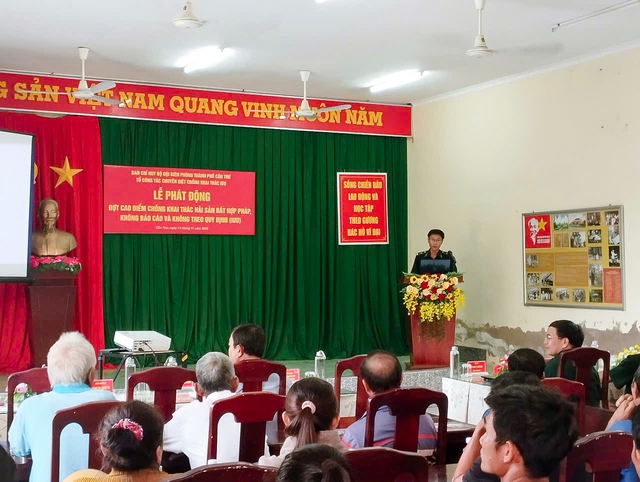 TP Cần Thơ đẩy mạnh tuyên truyền phòng, chống khai thác IUU- Ảnh 1. TP Cần Thơ đẩy mạnh tuyên truyền phòng, chống khai thác IUU- Ảnh 1.