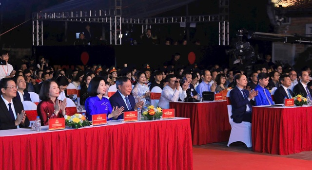 Tuyên dương 95 Thủ khoa xuất sắc tốt nghiệp các trường đại học, học viện trên địa bàn Thủ đô năm 2025- Ảnh 1.