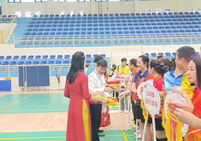 Thái Nguyên;
Hơn 800 VĐV dự các môn thi đấu trước Đại hội TDTT phường Phan Đình Phùng lần thứ I- Ảnh 2. Thái Nguyên;
Hơn 800 VĐV dự các môn thi đấu trước Đại hội TDTT phường Phan Đình Phùng lần thứ I- Ảnh 2.