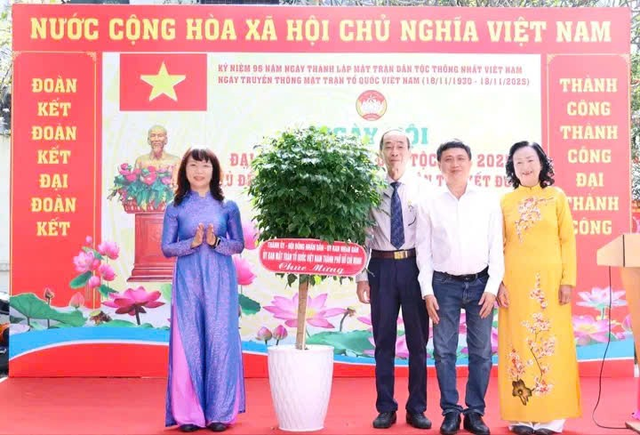Phường An Đông: Chung tay xây dựng khu phố văn minh, sạch đẹp, nghĩa tình- Ảnh 1. Phường An Đông: Chung tay xây dựng khu phố văn minh, sạch đẹp, nghĩa tình- Ảnh 1.
