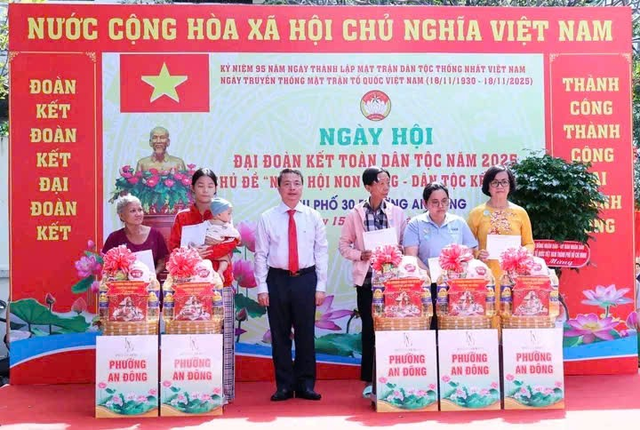 Phường An Đông: Chung tay xây dựng khu phố văn minh, sạch đẹp, nghĩa tình- Ảnh 2. Phường An Đông: Chung tay xây dựng khu phố văn minh, sạch đẹp, nghĩa tình- Ảnh 2.