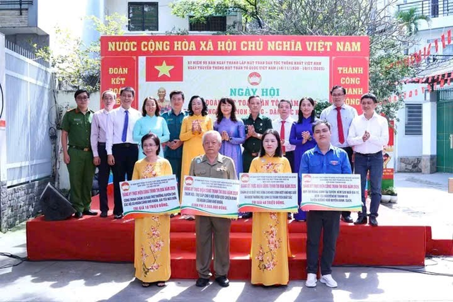 Phường An Đông: Chung tay xây dựng khu phố văn minh, sạch đẹp, nghĩa tình- Ảnh 3. Phường An Đông: Chung tay xây dựng khu phố văn minh, sạch đẹp, nghĩa tình- Ảnh 3.