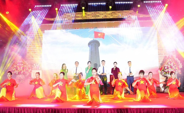 Công bố "Tri thức nấu cỗ Bát Tràng” là Di sản văn hóa phi vật thể quốc gia- Ảnh 3. Công bố "Tri thức nấu cỗ Bát Tràng” là Di sản văn hóa phi vật thể quốc gia- Ảnh 3.