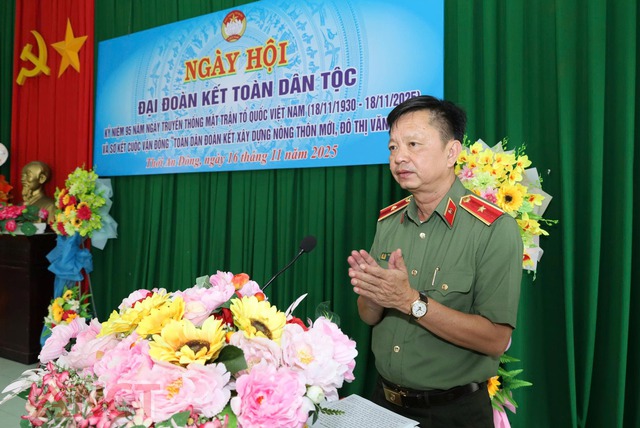 Giám đốc Công an TP Cần Thơ dự Ngày hội Đại đoàn kết phường Thới An Đông- Ảnh 5. Giám đốc Công an TP Cần Thơ dự Ngày hội Đại đoàn kết phường Thới An Đông- Ảnh 5.