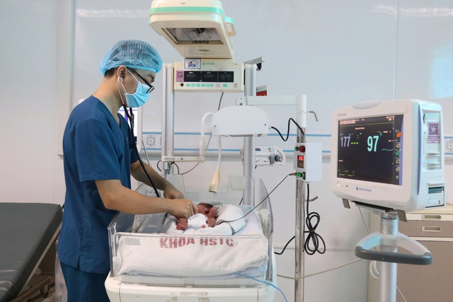 Hành trình hồi sinh những em bé sinh non tại Bệnh viện Nhi Thái Bình- Ảnh 3. Hành trình hồi sinh những em bé sinh non tại Bệnh viện Nhi Thái Bình- Ảnh 3.