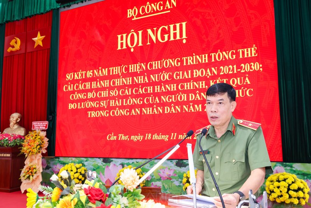 Bộ Công an đẩy mạnh chuyển đổi số trong CCHC: Hài lòng của người dân đạt gần 97%- Ảnh 2. Bộ Công an đẩy mạnh chuyển đổi số trong CCHC: Hài lòng của người dân đạt gần 97%- Ảnh 2.