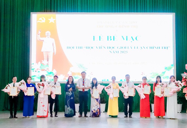 Trường Chính trị TP Cần Thơ tổ chức Hội thi “Học viên học giỏi lý luận chính trị”- Ảnh 3. Trường Chính trị TP Cần Thơ tổ chức Hội thi “Học viên học giỏi lý luận chính trị”- Ảnh 3.