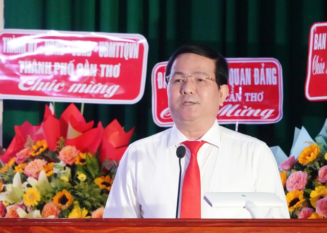 Trường Chính trị TP Cần Thơ họp mặt kỷ niệm 43 năm Ngày Nhà giáo Việt Nam- Ảnh 5.