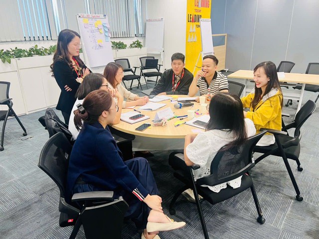 ROX Group đạt danh hiệu “Nơi làm việc tốt nhất Việt Nam” năm thứ ba liên tiếp- Ảnh 2. ROX Group đạt danh hiệu “Nơi làm việc tốt nhất Việt Nam” năm thứ ba liên tiếp- Ảnh 2.