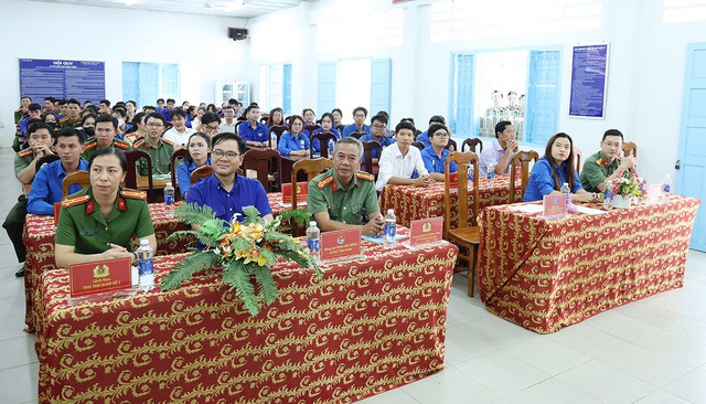 Nhân văn từ Chương trinh “Thắp sáng ước mơ hoàn lương”- Ảnh 1.