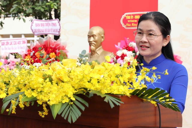 Đồng Nai: Phó Bí thư Thường trực Tỉnh ủy Tôn Ngọc Hạnh chúc mừng ngày Nhà giáo Việt Nam- Ảnh 2.