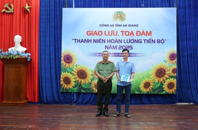 Giao lưu, tọa đàm và giới thiệu việc làm cho thanh niên hoàn lương tiến bộ- Ảnh 3.