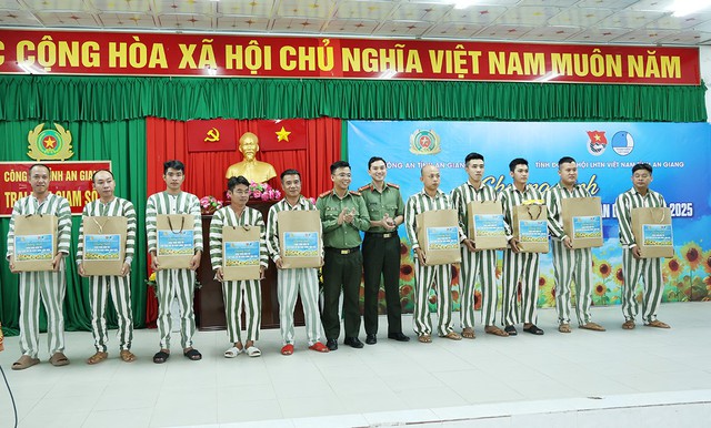 Nhân văn từ Chương trinh “Thắp sáng ước mơ hoàn lương”- Ảnh 5.