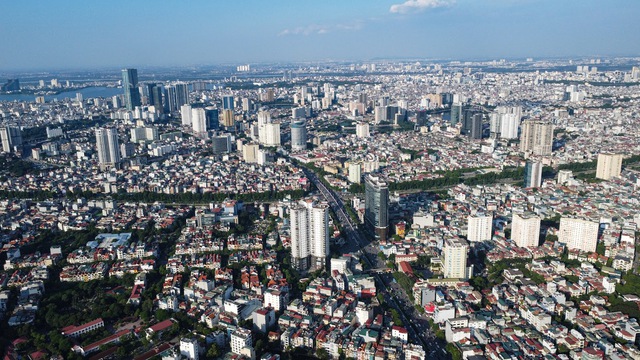 Hà Nội tăng tốc chặng cuối năm 2025: Quyết tâm hoàn thành toàn diện các mục tiêu KT-XH- Ảnh 1.