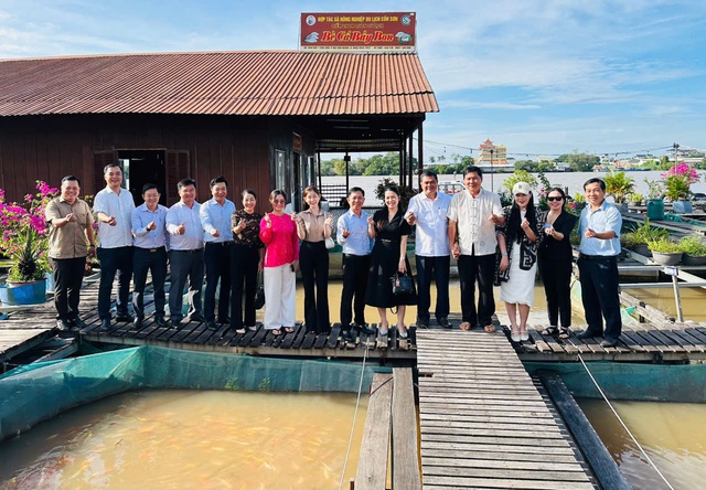 Giám đốc Sở Văn hóa, Thể thao và Du lịch TP Cần Thơ khảo sát điểm du lịch Bảy Bon, Đình thần Thới An- Ảnh 5.