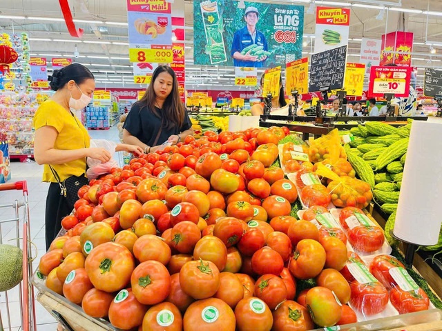 Hải Phòng: Siết chặt kiểm soát buôn lậu, hàng giả dịp cuối năm 2025- Ảnh 1.