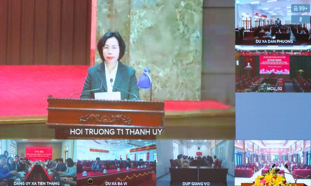 Cán bộ và nhân dân Thủ đô ủng hộ đồng bào miền Trung, Tây Nguyên khắc phục hậu quả mưa lũ- Ảnh 2. Cán bộ và nhân dân Thủ đô ủng hộ đồng bào miền Trung, Tây Nguyên khắc phục hậu quả mưa lũ- Ảnh 2.