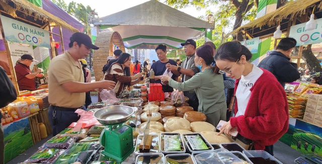 300 hình ảnh và tư liệu về di sản tham gia triển lãm “Di sản Văn hóa, danh thắng Việt Nam và sản phẩm thủ công truyền thống năm 2025”- Ảnh 9.