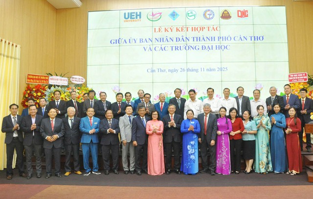 UBND TP. Cần Thơ ký kết hợp tác với 6 trường đại học- Ảnh 8. UBND TP. Cần Thơ ký kết hợp tác với 6 trường đại học- Ảnh 8.