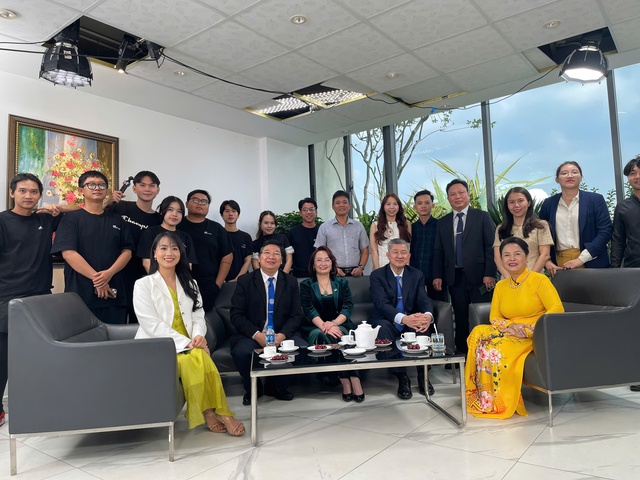 Đến lúc bỏ tư duy "trồng để bán": TS. Trần Đình Lý tuyên bố nông nghiệp Việt phải "trồng để kiến tạo"
- Ảnh 2.