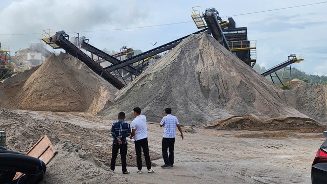 Nghệ An: Giải pháp nào cho “cơn khát” cát xây dựng?- Ảnh 7. Nghệ An: Giải pháp nào cho “cơn khát” cát xây dựng?- Ảnh 7.