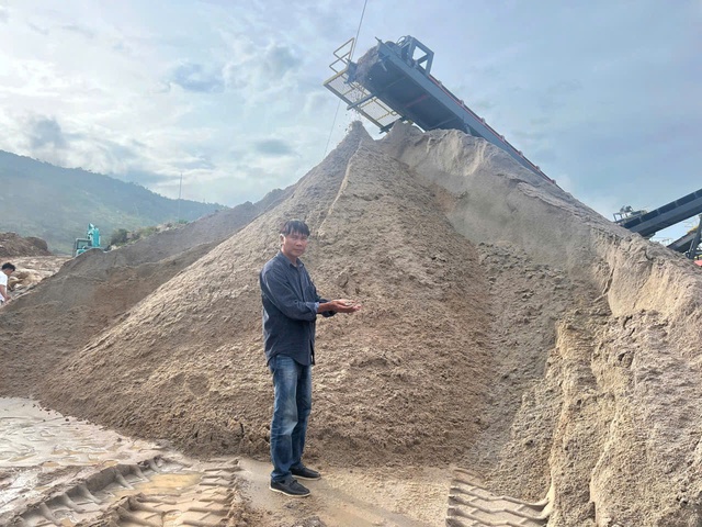 Nghệ An: Giải pháp nào cho “cơn khát” cát xây dựng?- Ảnh 6. Nghệ An: Giải pháp nào cho “cơn khát” cát xây dựng?- Ảnh 6.