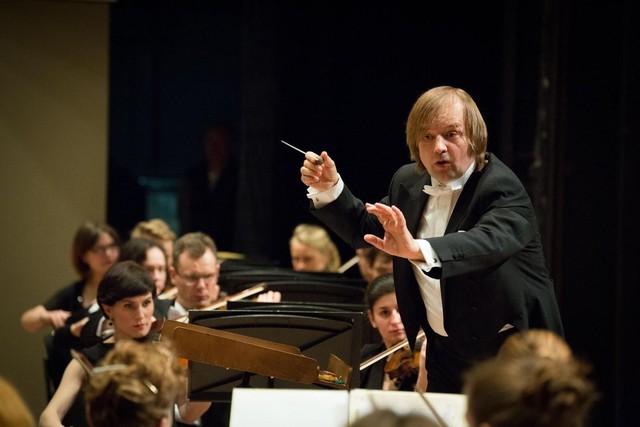 Pianist Suah Ye biểu diễn trong hòa nhạc Dvořák & Rachmaninov tại Hà Nội- Ảnh 2.