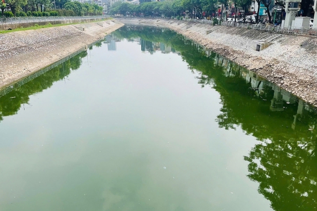 Hà Nội: Thay đổi phương án bổ cập nước cho sông Tô Lịch- Ảnh 1. Hà Nội: Thay đổi phương án bổ cập nước cho sông Tô Lịch- Ảnh 1.