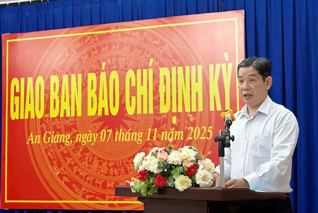 An Giang: Kinh tế 10 tháng năm 2025 duy trì đà tăng trưởng tích cực- Ảnh 2. An Giang: Kinh tế 10 tháng năm 2025 duy trì đà tăng trưởng tích cực- Ảnh 2.