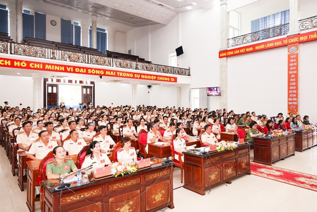 Đại hội Đại biểu Phụ nữ Công an TP Cần Thơ nhiệm kỳ 2025 - 2030: Dấu ấn bản lĩnh, trí tuệ và khát vọng cống hiến trong kỷ nguyên mới- Ảnh 1. Đại hội Đại biểu Phụ nữ Công an TP Cần Thơ nhiệm kỳ 2025 - 2030: Dấu ấn bản lĩnh, trí tuệ và khát vọng cống hiến trong kỷ nguyên mới- Ảnh 1.