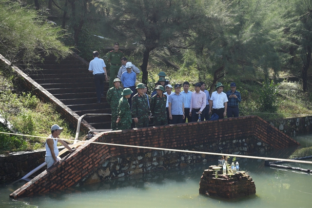 TP Huế: Khẩn trương khắc phục tình trạng ngập nước tại di tích Tháp Chăm Phú Diên- Ảnh 1. TP Huế: Khẩn trương khắc phục tình trạng ngập nước tại di tích Tháp Chăm Phú Diên- Ảnh 1.