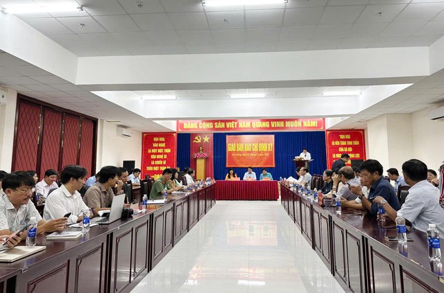 An Giang: Kinh tế 10 tháng năm 2025 duy trì đà tăng trưởng tích cực- Ảnh 1. An Giang: Kinh tế 10 tháng năm 2025 duy trì đà tăng trưởng tích cực- Ảnh 1.