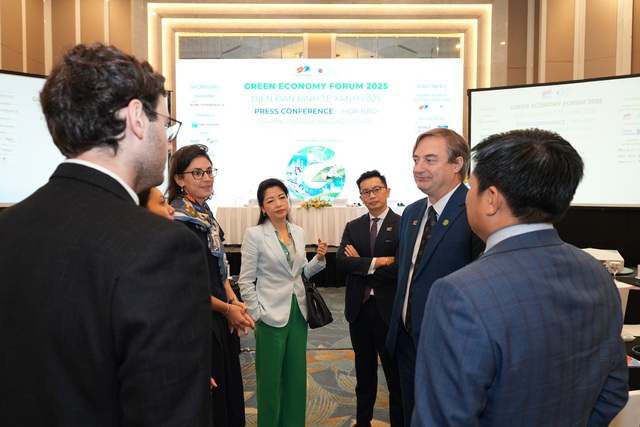 Diễn đàn Kinh tế Xanh 2025: Tiên phong đổi mới, kiến tạo tương lai- Ảnh 3.