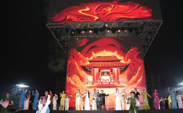 Festival Thăng Long - Hà Nội: Làm giàu thêm bản sắc văn hóa Việt Nam trong kỷ nguyên hội nhập- Ảnh 3. Festival Thăng Long - Hà Nội: Làm giàu thêm bản sắc văn hóa Việt Nam trong kỷ nguyên hội nhập- Ảnh 3.