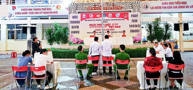 Phường Bàn Cờ, TP. Hồ Chí Minh: Tổ chức các hoạt động hưởng ứng Ngày Pháp luật Việt Nam 9/11- Ảnh 2. Phường Bàn Cờ, TP. Hồ Chí Minh: Tổ chức các hoạt động hưởng ứng Ngày Pháp luật Việt Nam 9/11- Ảnh 2.