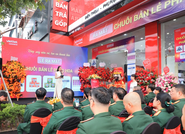 Hệ thống bán lẻ Viettel khai trương chuỗi kinh doanh pháo hoa dân dụng- Ảnh 3. Hệ thống bán lẻ Viettel khai trương chuỗi kinh doanh pháo hoa dân dụng- Ảnh 3.