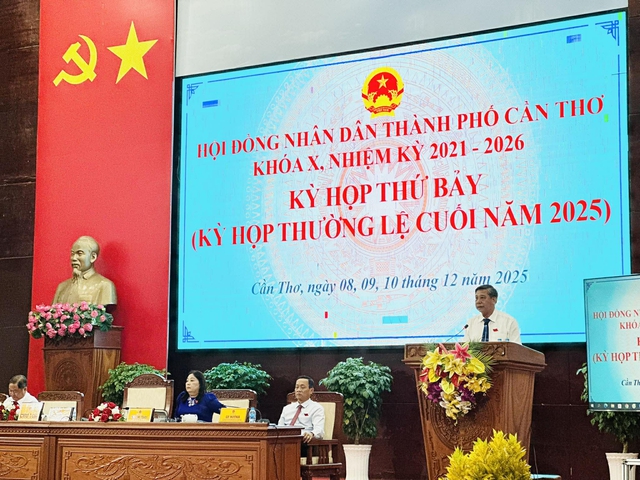 Cần Thơ bế mạc kỳ họp HĐND thành phố, thông qua 37 nghị quyết- Ảnh 1.