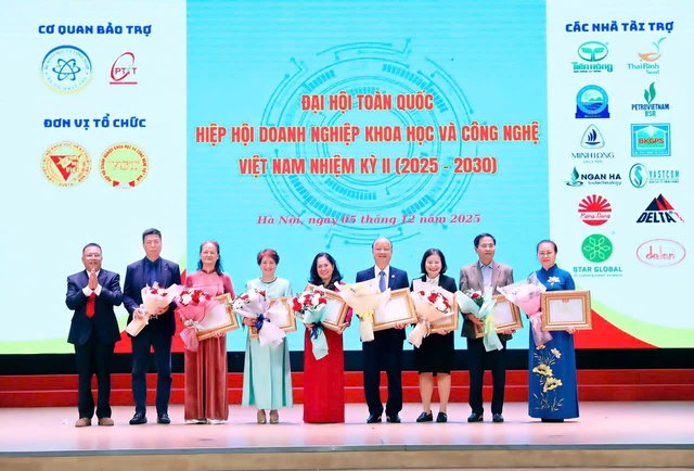 Thanh Hóa: Doanh nghiệp tăng tốc chuyển đổi số, nâng hiệu quả quản trị và mở rộng thị trường- Ảnh 1. Thanh Hóa: Doanh nghiệp tăng tốc chuyển đổi số, nâng hiệu quả quản trị và mở rộng thị trường- Ảnh 1.