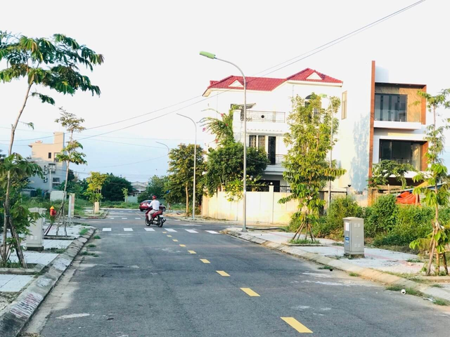 Chung cư tăng giá, môi giới chuyển hướng về thị trường đất nền vùng ven- Ảnh 1. Chung cư tăng giá, môi giới chuyển hướng về thị trường đất nền vùng ven- Ảnh 1.