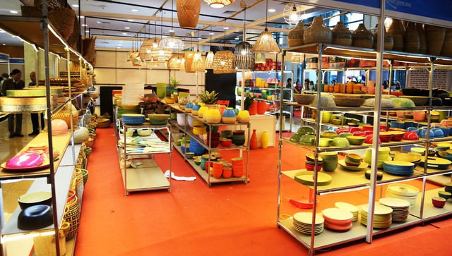 Cần chiến lược toàn diện để ngành hàng thủ công mỹ nghệ cán mốc 5 tỷ USD xuất khẩu- Ảnh 1. Cần chiến lược toàn diện để ngành hàng thủ công mỹ nghệ cán mốc 5 tỷ USD xuất khẩu- Ảnh 1.