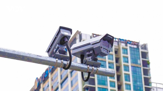 Hà Nội: Vận hành Trung tâm điều khiển giao thông thông minh với hơn 1.800 camera AI- Ảnh 2. Hà Nội: Vận hành Trung tâm điều khiển giao thông thông minh với hơn 1.800 camera AI- Ảnh 2.