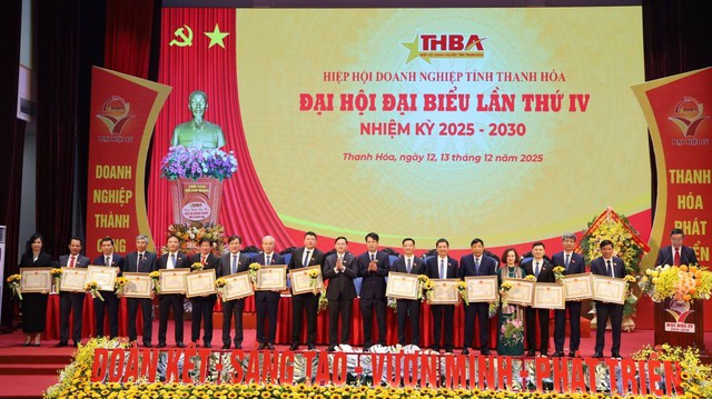 Hiệp hội Doanh nghiệp tỉnh Thanh Hóa: Từ vượt khó đến khát vọng phát triển bền vững- Ảnh 8. Hiệp hội Doanh nghiệp tỉnh Thanh Hóa: Từ vượt khó đến khát vọng phát triển bền vững- Ảnh 8.