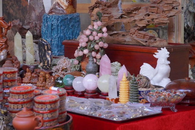 Bên cạnh giá trị sử dụng, không ít món đồ được mua vì yếu tố kỷ niệm hoặc sưu tầm cá nhân.