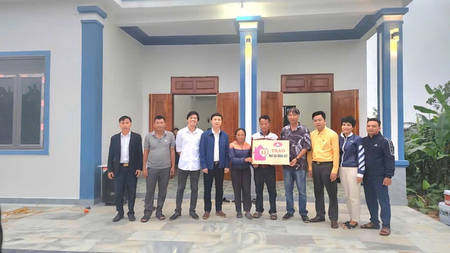 Nhà báo Vũ Thái Quảng và hành trình lặng thầm dựng xây những ngôi nhà “Đại đoàn kết”- Ảnh 3.