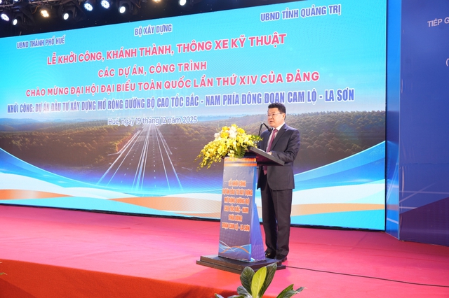 TP Huế: Khởi công Dự án đầu tư xây dựng mở rộng đường bộ cao tốc Bắc - Nam - Ảnh 2. TP Huế: Khởi công Dự án đầu tư xây dựng mở rộng đường bộ cao tốc Bắc - Nam - Ảnh 2.