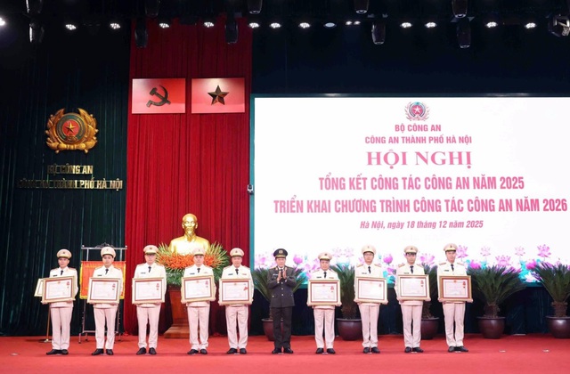 CATP Hà Nội: Khẳng định vai trò, vị thế nòng cốt trong bảo vệ an ninh trật tự Thủ đô- Ảnh 4. CATP Hà Nội: Khẳng định vai trò, vị thế nòng cốt trong bảo vệ an ninh trật tự Thủ đô- Ảnh 4.