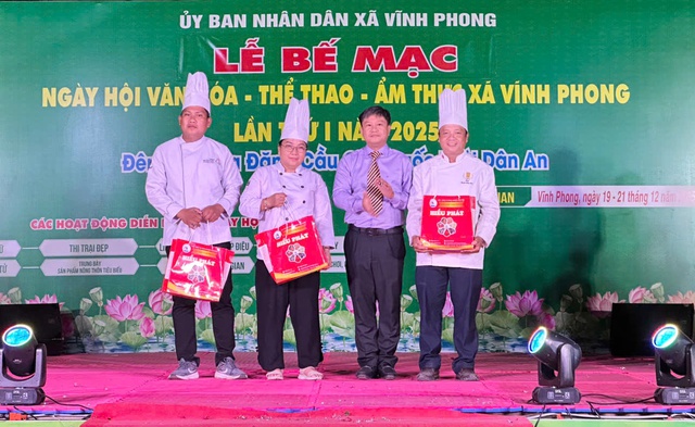 Bế mạc “Ngày hội Văn hóa - Thể thao - Ẩm thực xã Vĩnh Phong lần thứ I năm 2025- Ảnh 2.